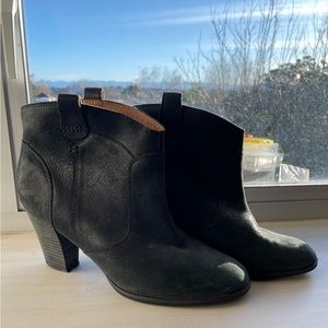 Vintage Clarks Black Leather Boots Size 10